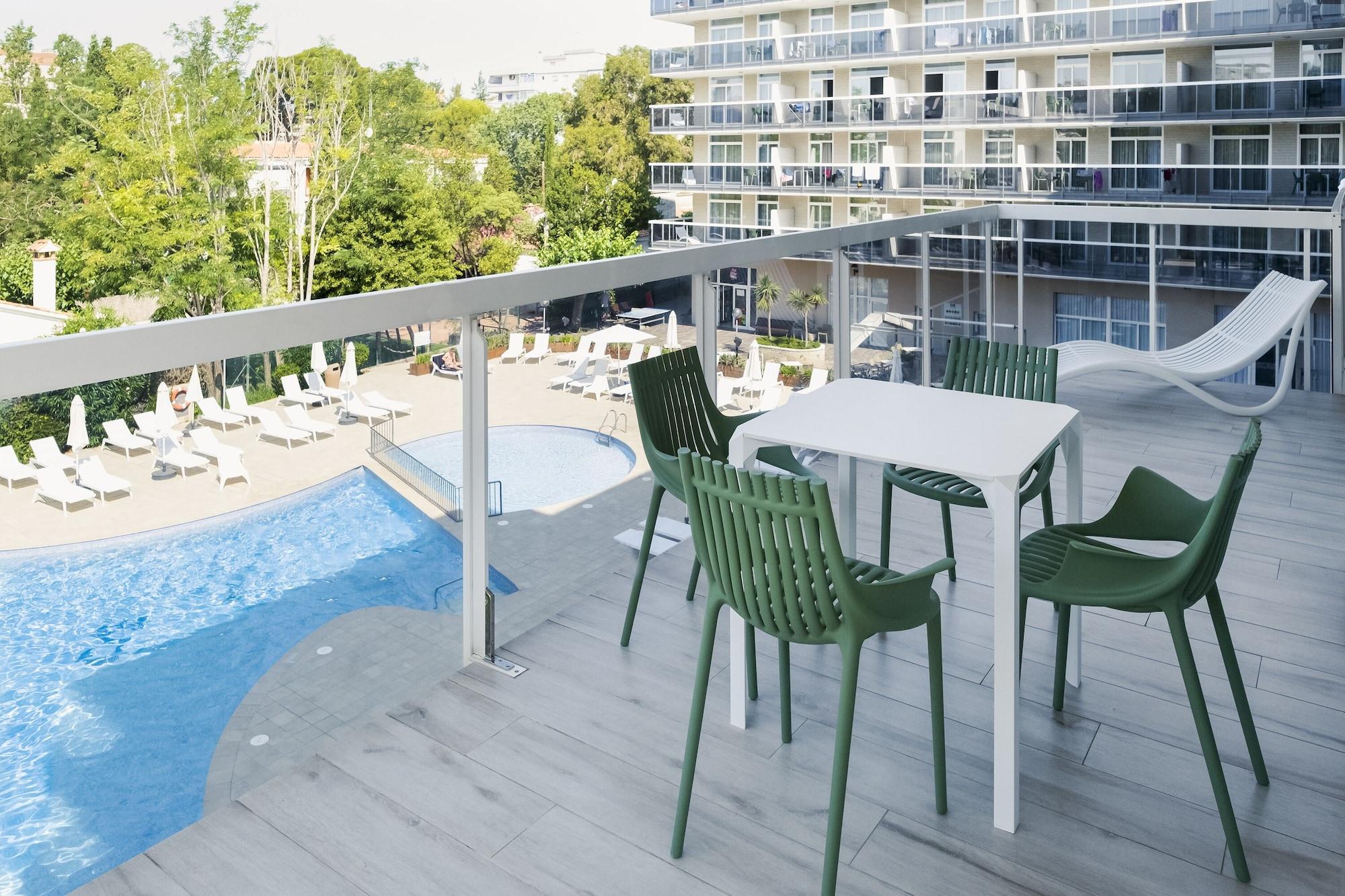 Aparthotel Cye Holiday Centre Salou Exteriör bild