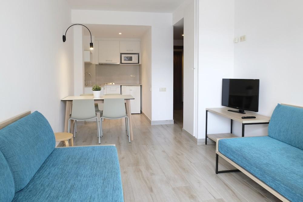 Aparthotel Cye Holiday Centre Salou Exteriör bild